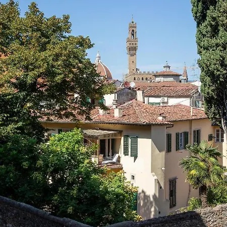 Apartamento Modern Magnoli View In Ponte Vecchio Florencia Exterior foto